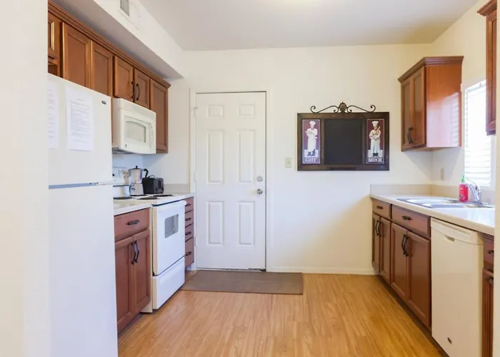 U5 - Welcoming 2-Story 2 Bedroom & 2 Ba In Dt Phx With Pkg