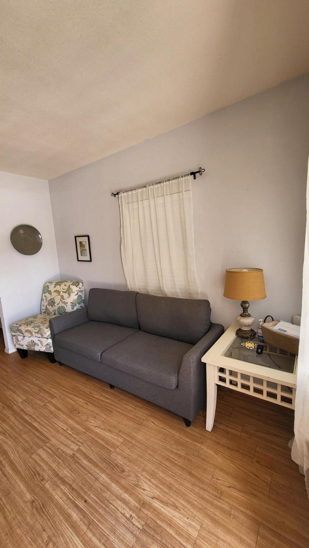 U5 - Welcoming 2-story 2 Bedroom & 2 Ba In Dt Phx With Pkg Apartment